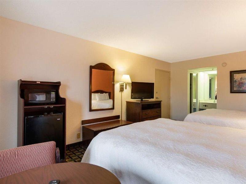 Dublin Inn And Suites المظهر الخارجي الصورة